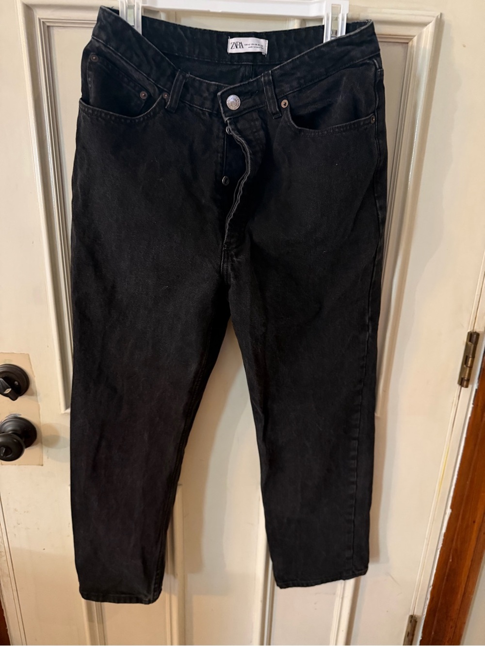 Zara Black Denim Jeans - Classic Straight Fit